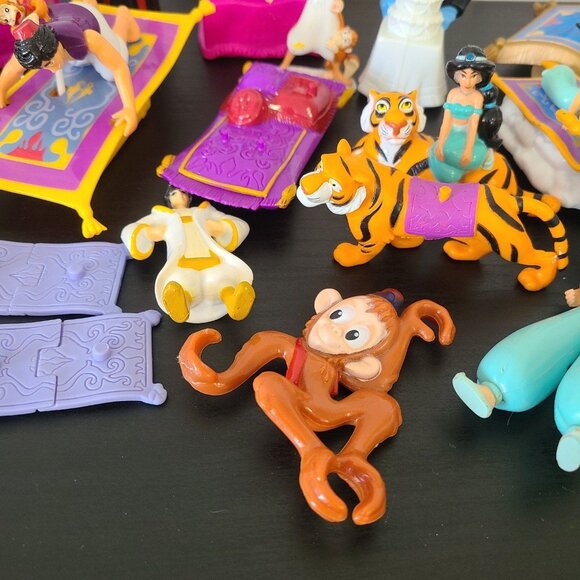 Lot Disney Alladin Figures Toys Assorted - Picture 4 of 9